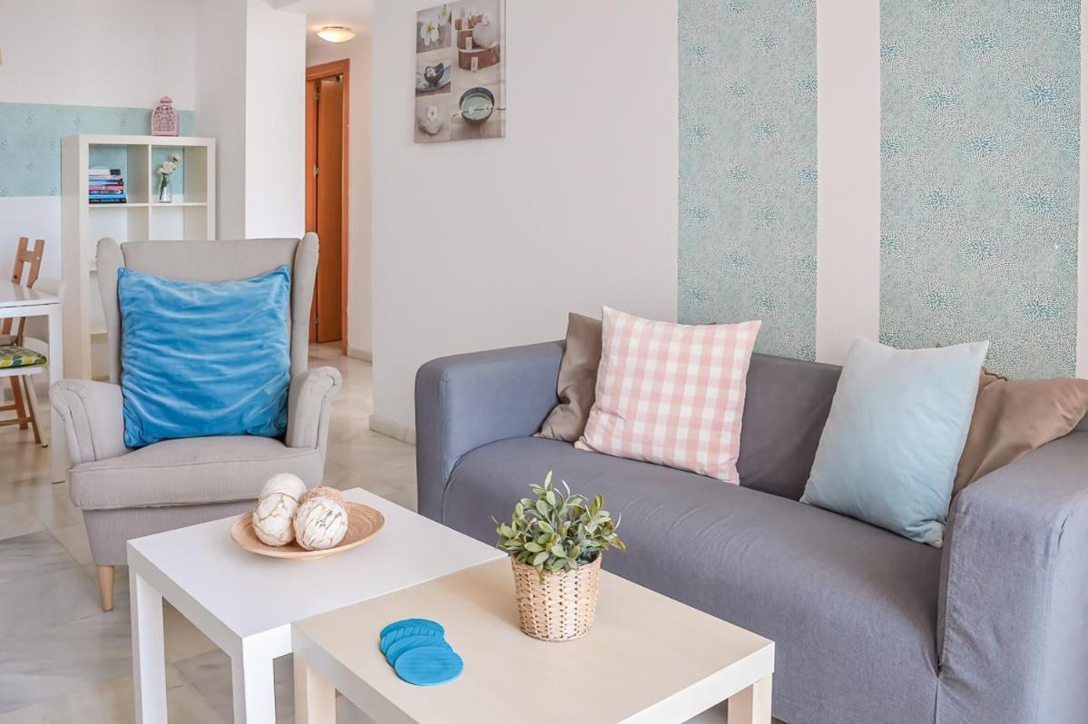 Andaluz Apartments Mar De 네르하 객실 사진