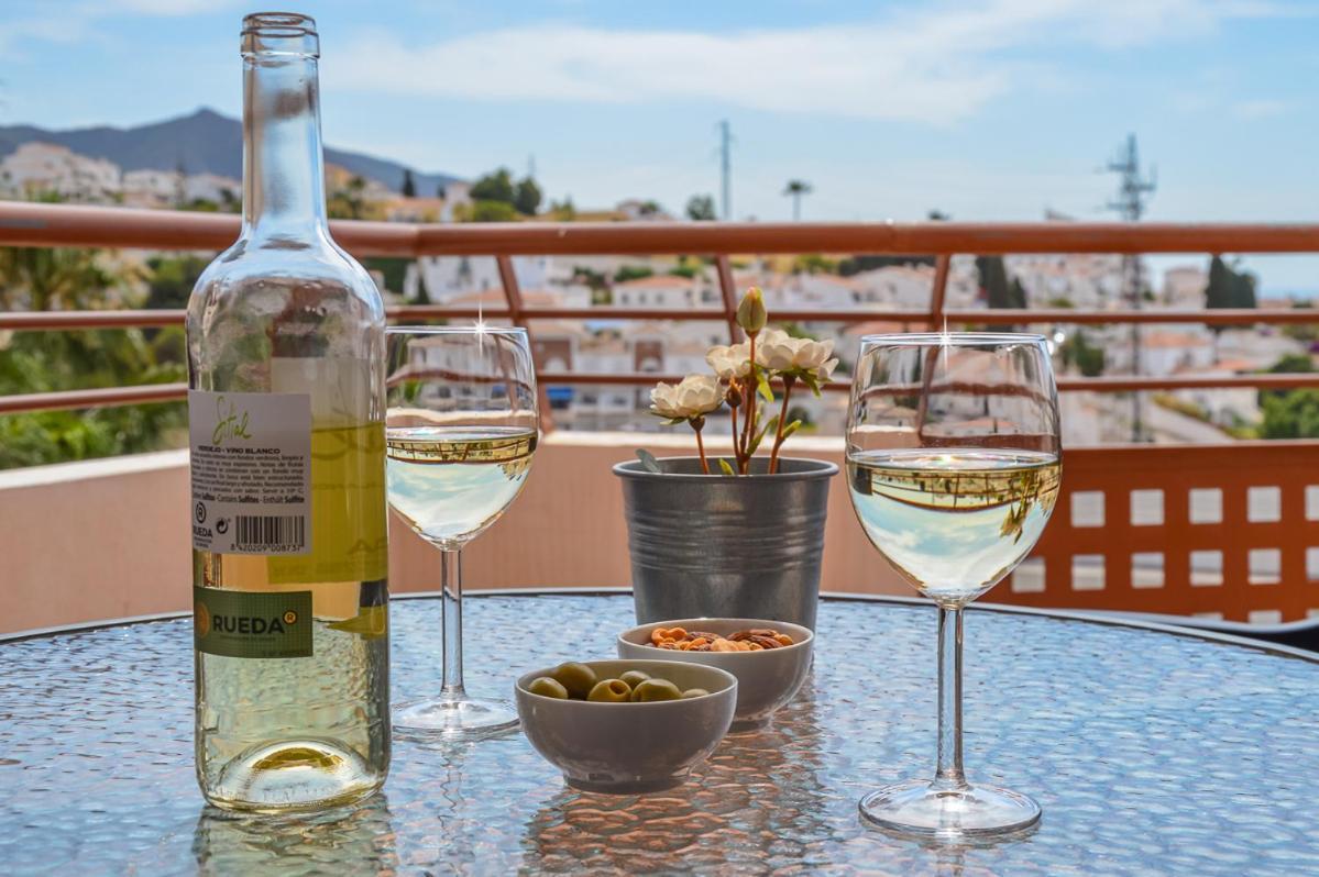 Andaluz Apartments Mar De 네르하 객실 사진
